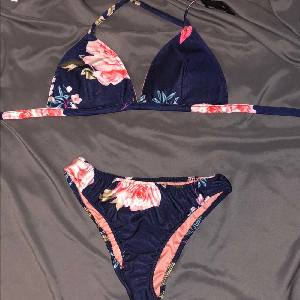 Swim suit